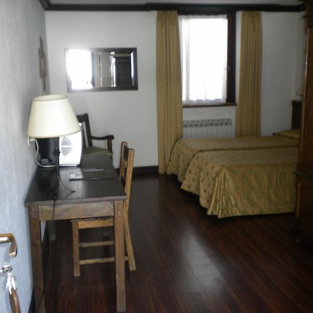 קורמאיור Hotel Tavernier מראה חיצוני תמונה